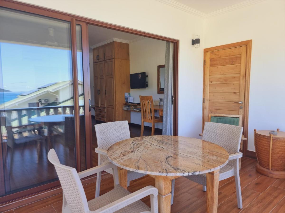 Drake Seaside Studio Apartments 벨옴브레 외부 사진