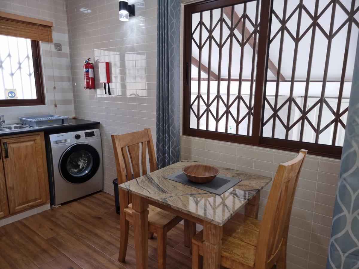Drake Seaside Studio Apartments 벨옴브레 외부 사진