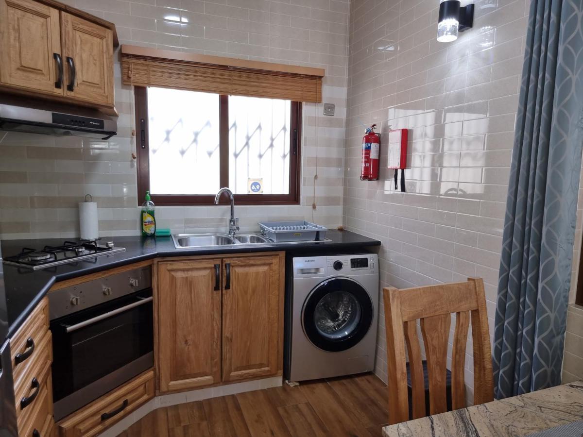 Drake Seaside Studio Apartments 벨옴브레 외부 사진