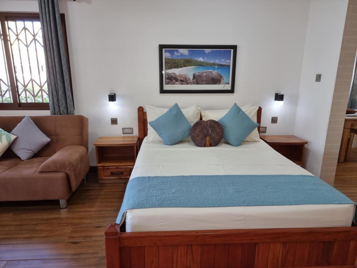 Drake Seaside Studio Apartments 벨옴브레 외부 사진