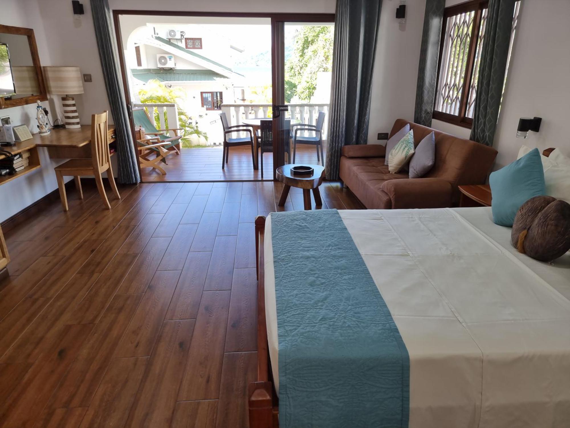 Drake Seaside Studio Apartments 벨옴브레 객실 사진