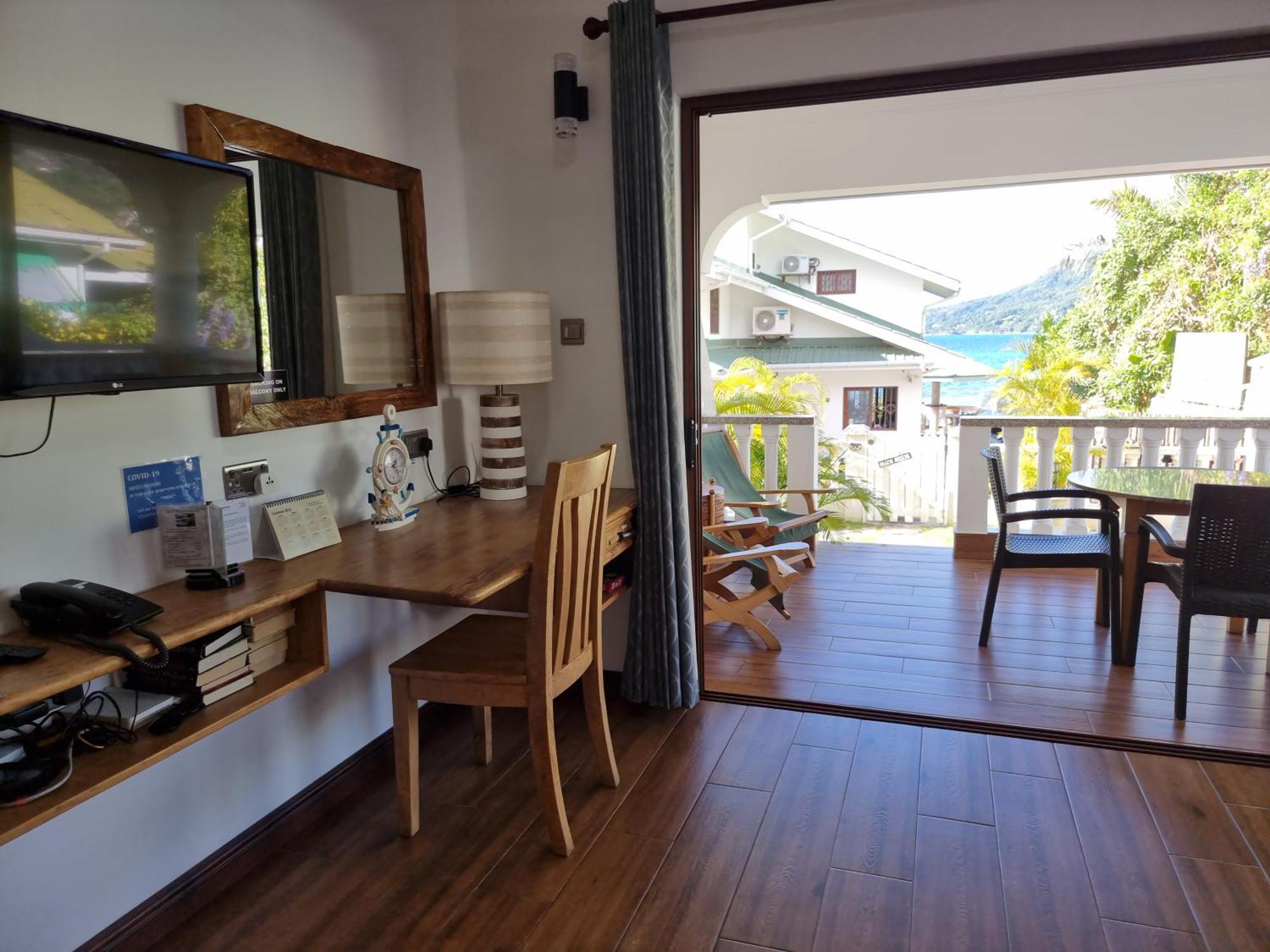 Drake Seaside Studio Apartments 벨옴브레 객실 사진