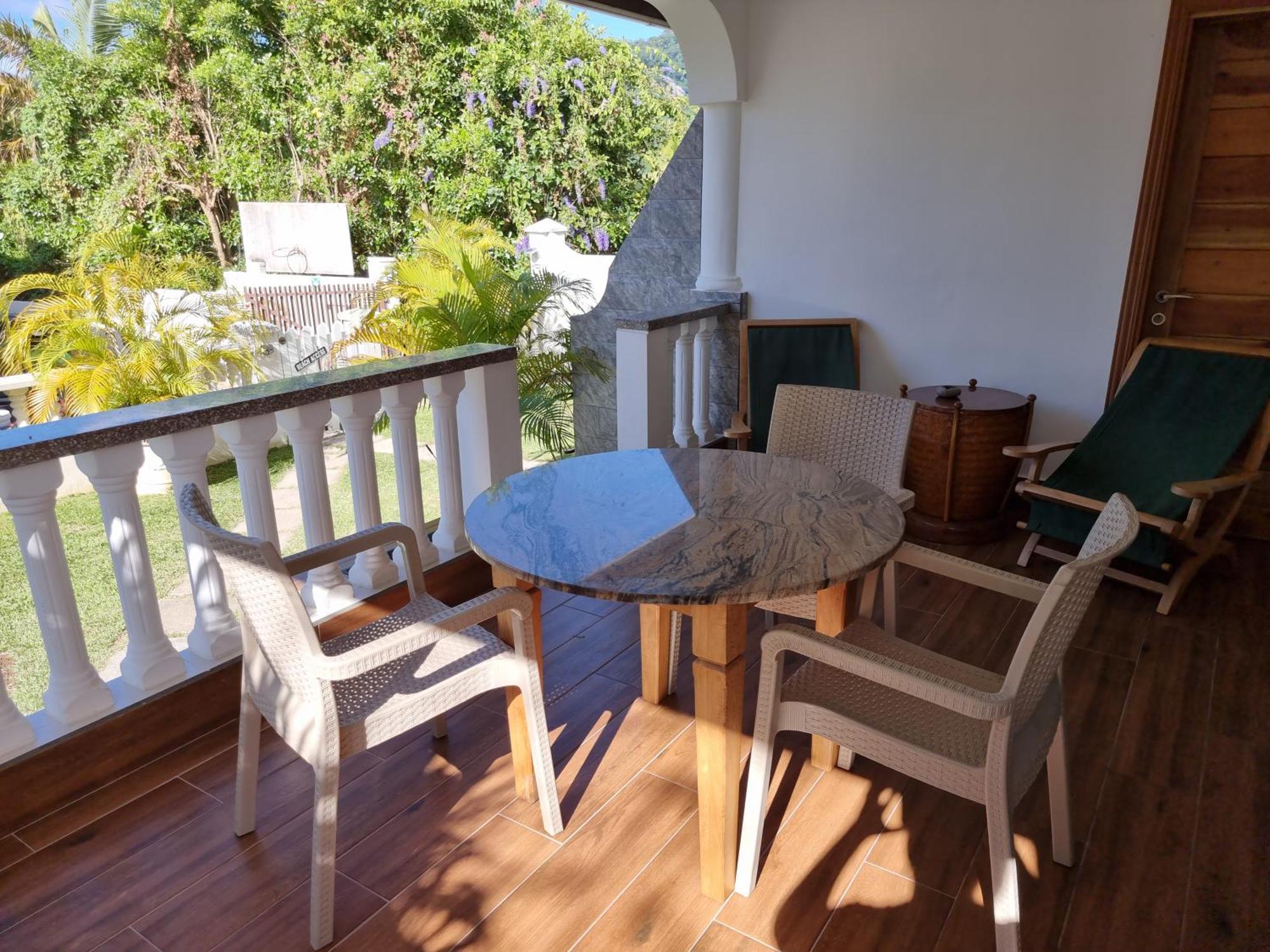 Drake Seaside Studio Apartments 벨옴브레 객실 사진