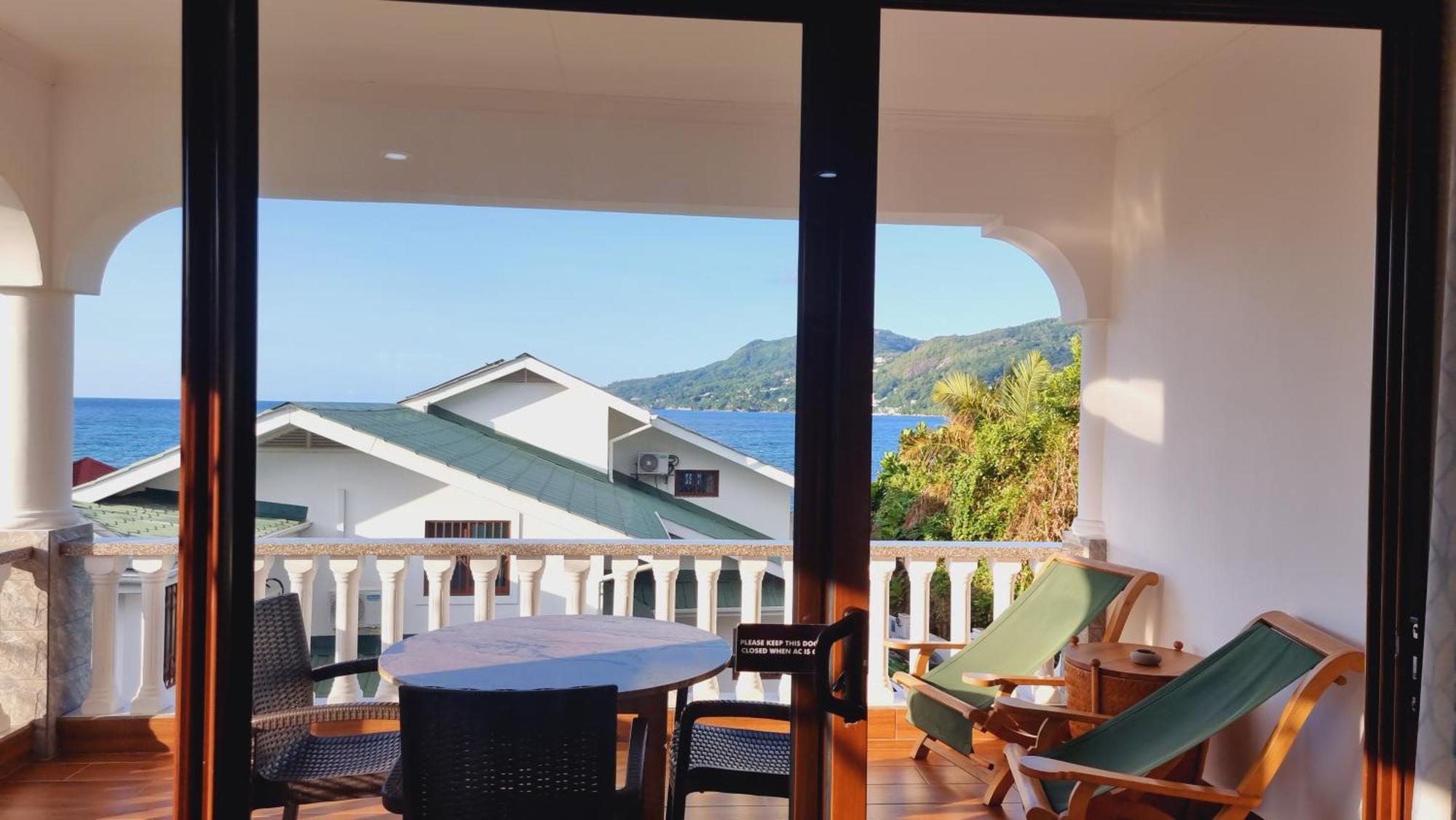 Drake Seaside Studio Apartments 벨옴브레 객실 사진