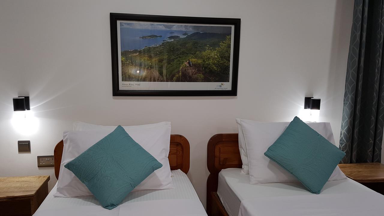 Drake Seaside Studio Apartments 벨옴브레 외부 사진